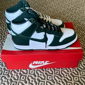 NIKE DUNK HIGH SPARTAN GREEN